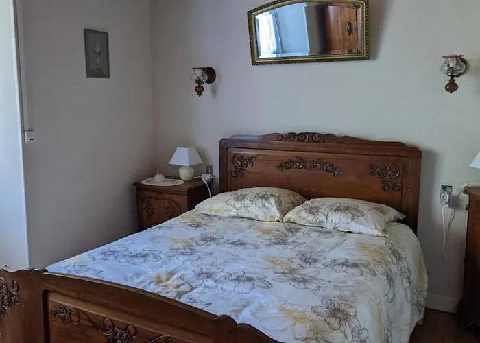 펜션 Maison De En Campagne Cambounes